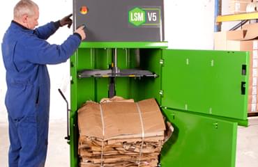 LSM V5 hulladékbálázó gép